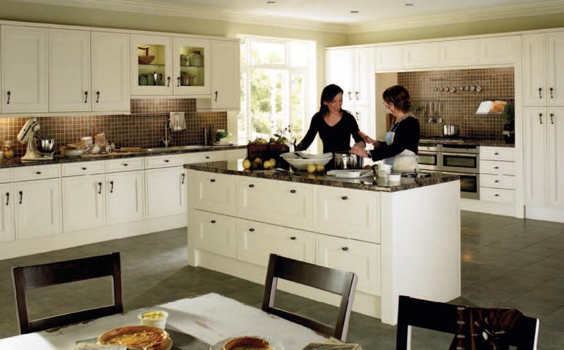 COLONIAL KITCHENS