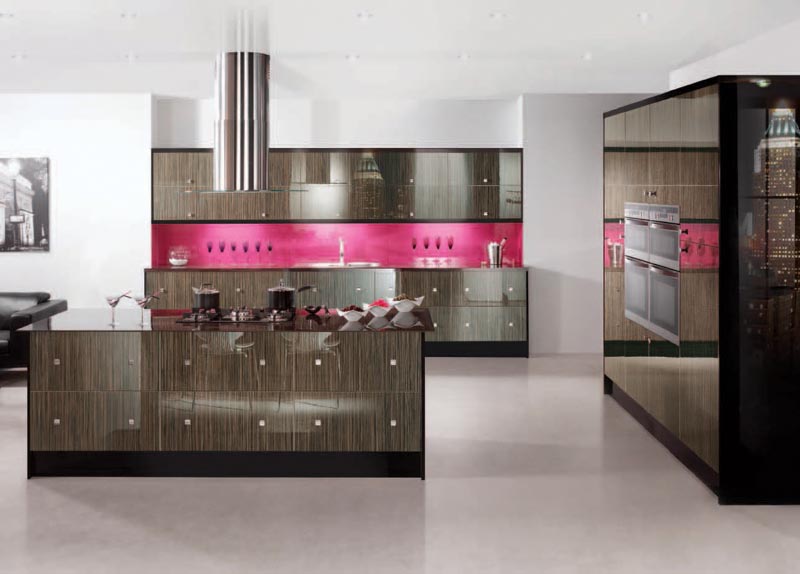 COLONIAL KITCHENS