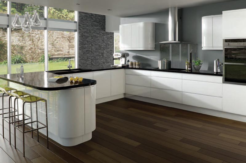 COLONIAL KITCHENS