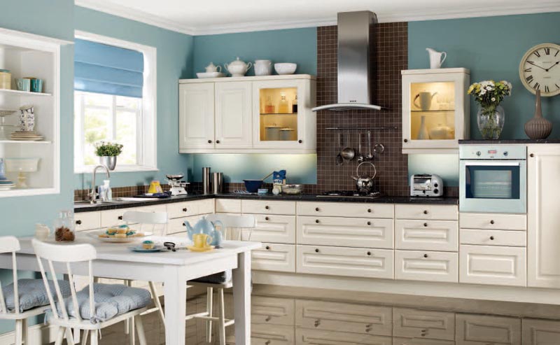 COLONIAL KITCHENS