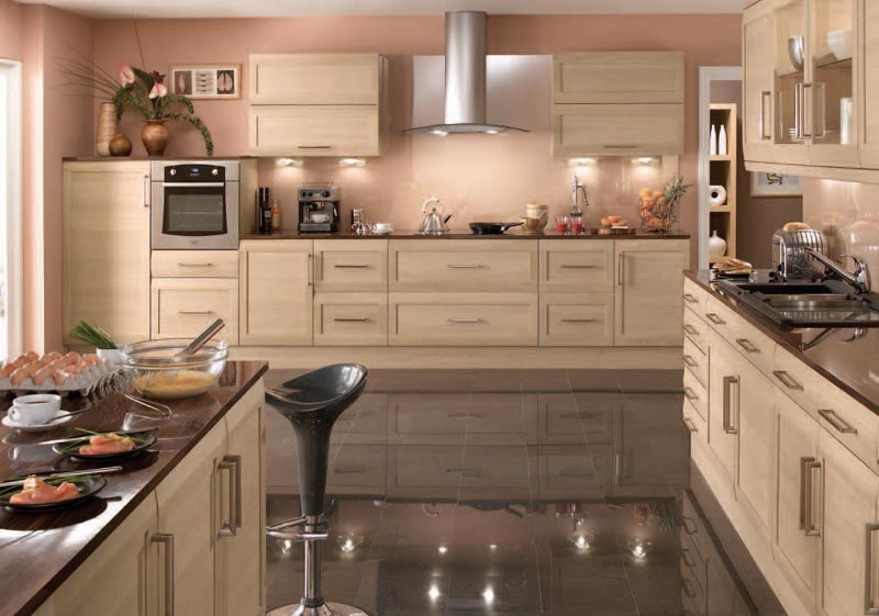 COLONIAL KITCHENS